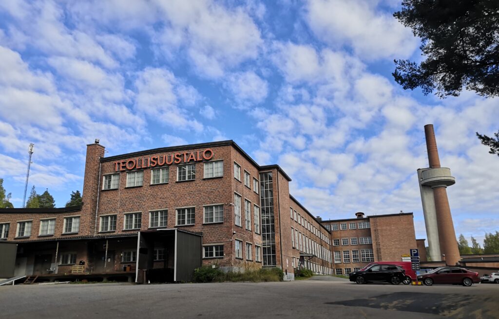 Kuva Vaajakosken Teollisuustalosta
